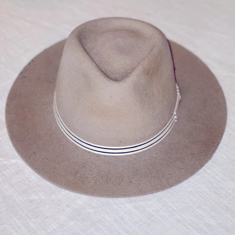 Gorgeous Hampui Hat Size Large